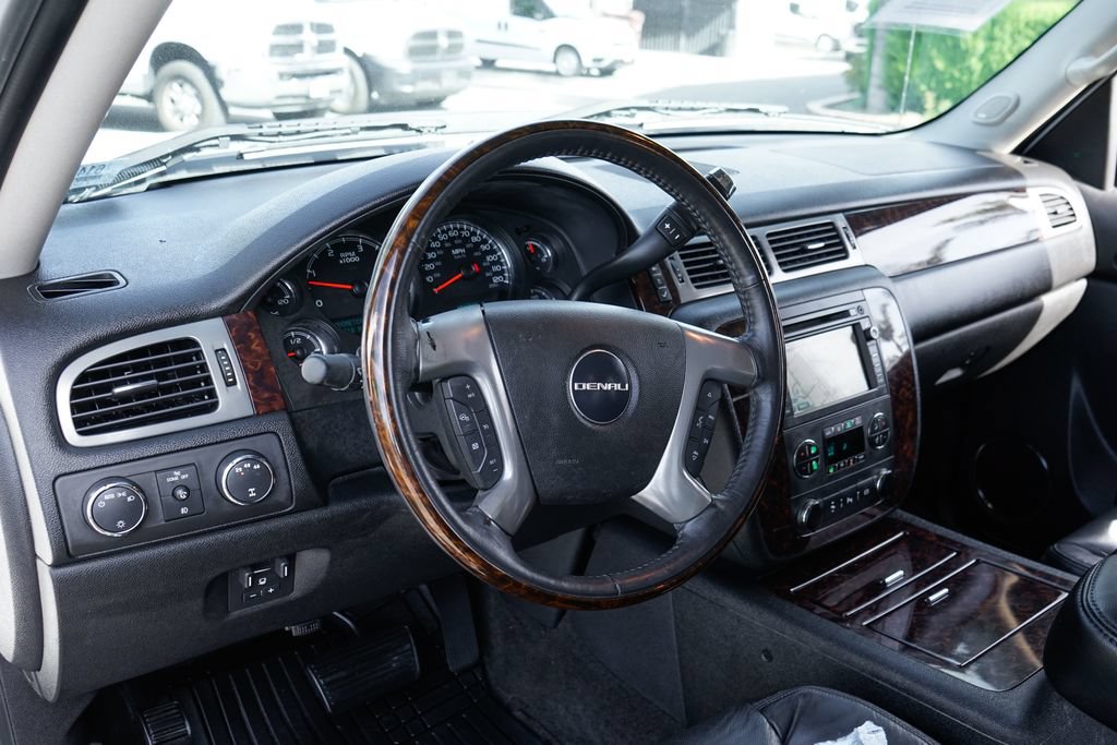 Used 2011 GMC Sierra 3500 Denali AWD/4WD image 20
