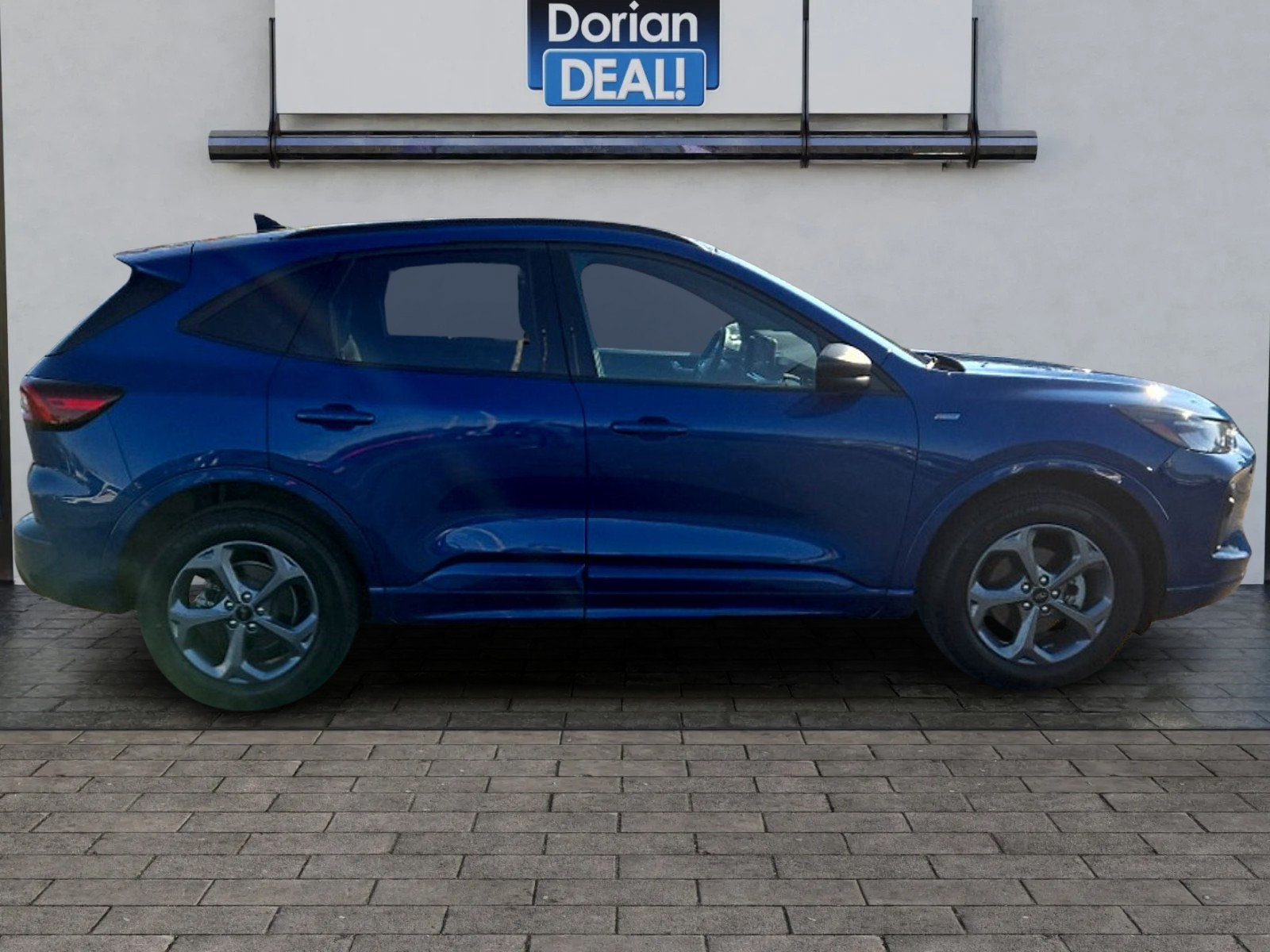 Certified 2023 Ford Escape ST-Line w/ Tech Pack #1 AWD/4WD image 2