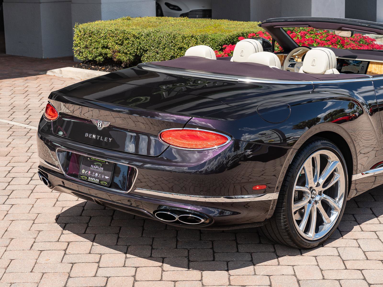 Used 2022 Bentley Continental GT Mulliner AWD/4WD image 56
