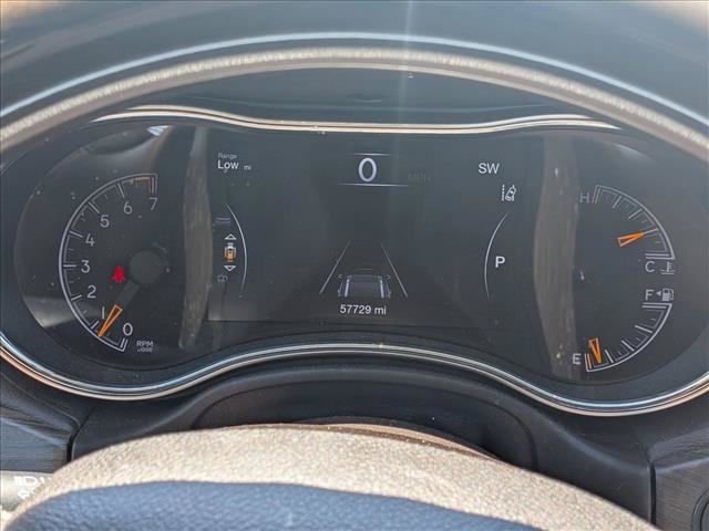 Used 2017 Jeep Grand Cherokee Overland w/ Jeep Active Safety Group AWD/4WD image 11