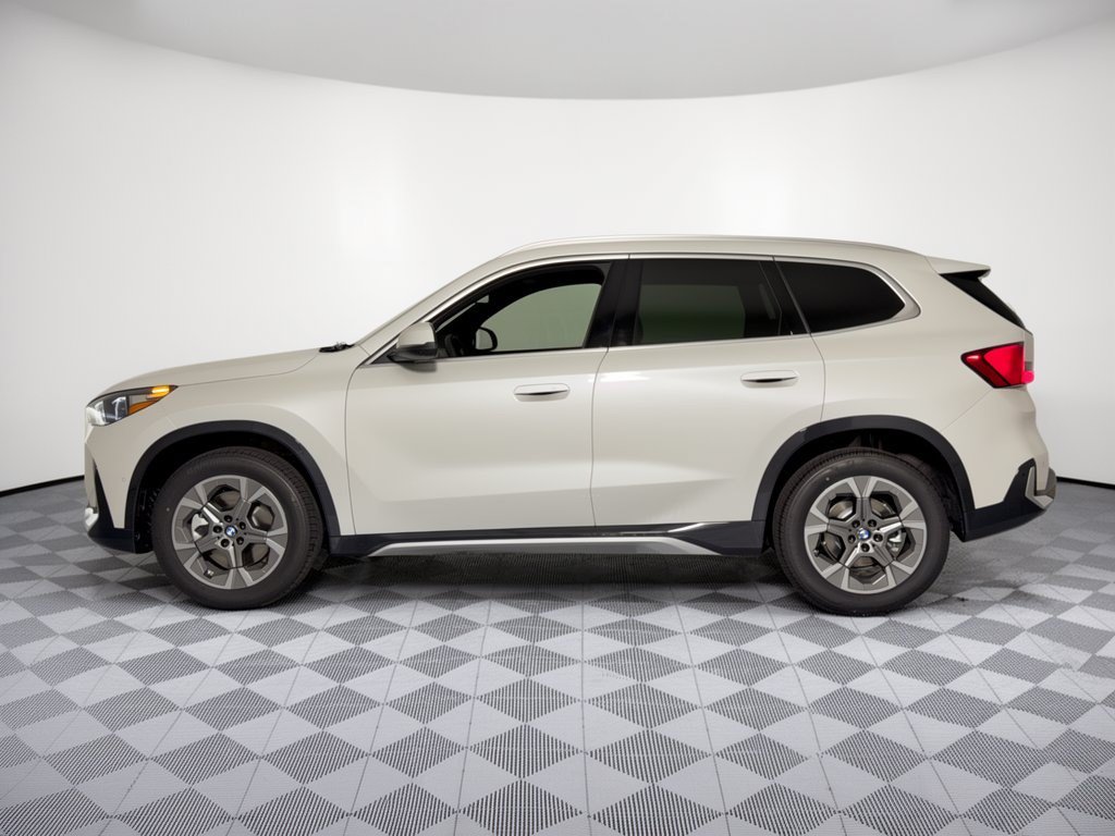 New 2027 BMW X1 xDrive28i AWD/4WD image 2