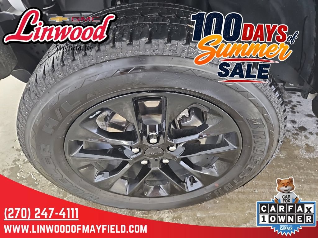 Used 2023 Jeep Wrangler Unlimited Sahara AWD/4WD image 6