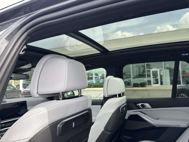 New 2026 BMW X5 xDrive40i w/ M Sport Package AWD/4WD image 11