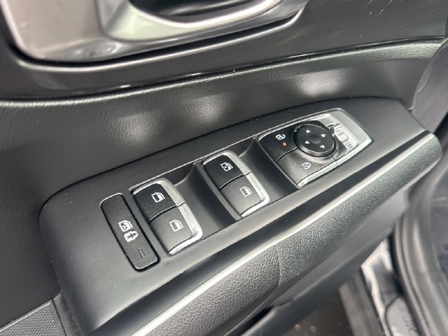 Used 2024 Kia Sorento LX FWD image 13