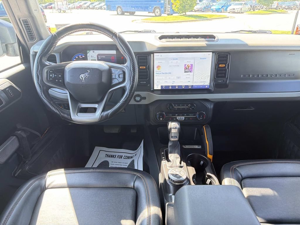 Used 2022 Ford Bronco Badlands AWD/4WD image 2