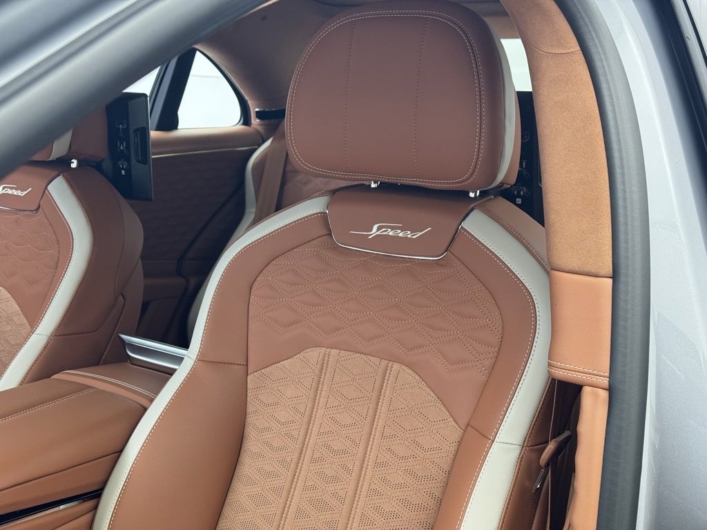 New 2026 Bentley Flying Spur Plug-In Hybrid image 5