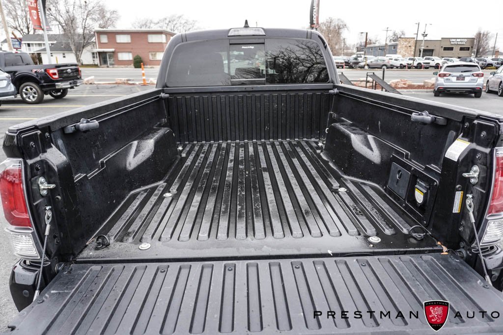 Used 2020 Toyota Tacoma TRD Off-Road image 5