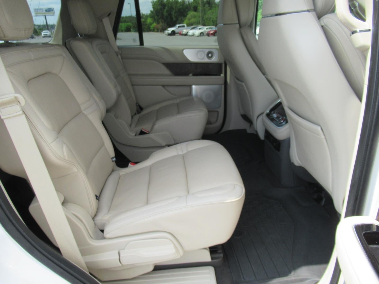 Used 2019 Lincoln Navigator Reserve AWD/4WD image 34