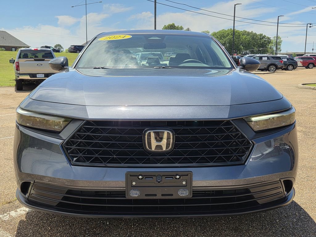 Used 2024 Honda Accord EX image 2