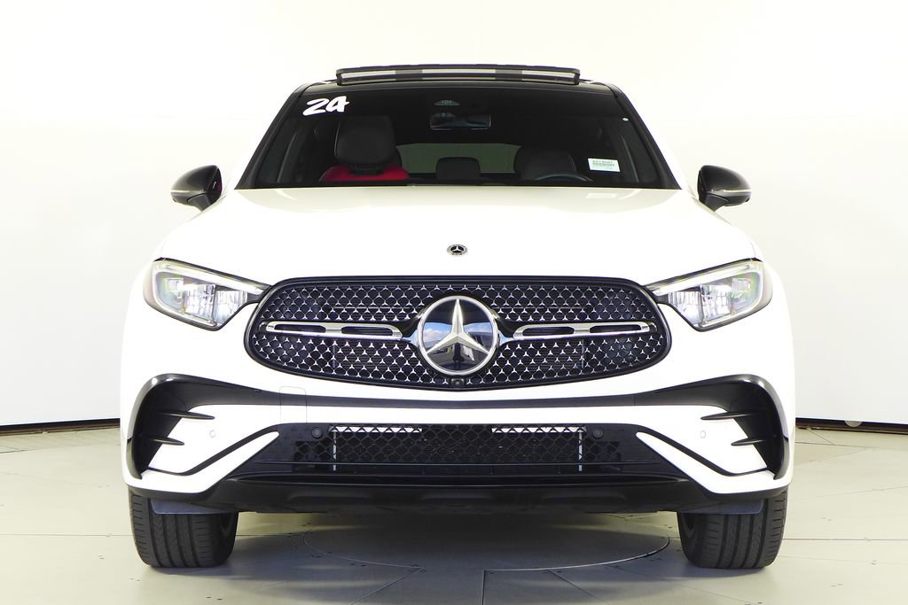 Used 2024 Mercedes-Benz GLC 300 4MATIC image 3