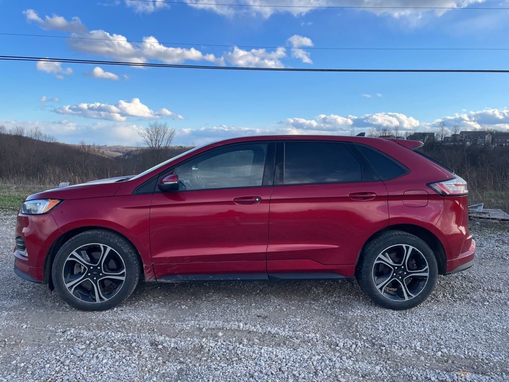 Used 2020 Ford Edge ST w/ Cold Weather Package image 8