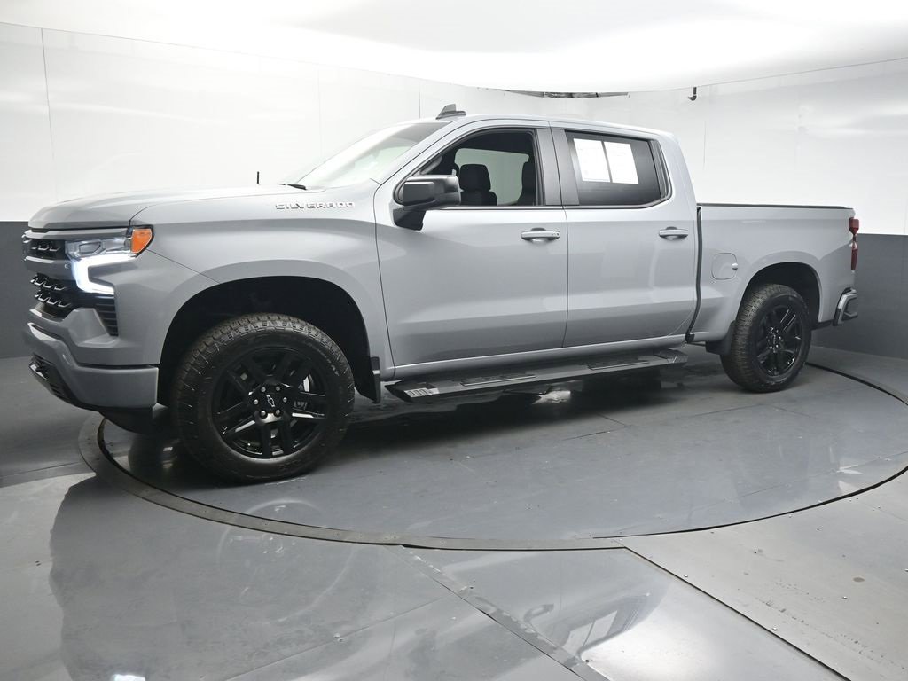 Used 2025 Chevrolet Silverado 1500 RST w/ Convenience Package II image 4