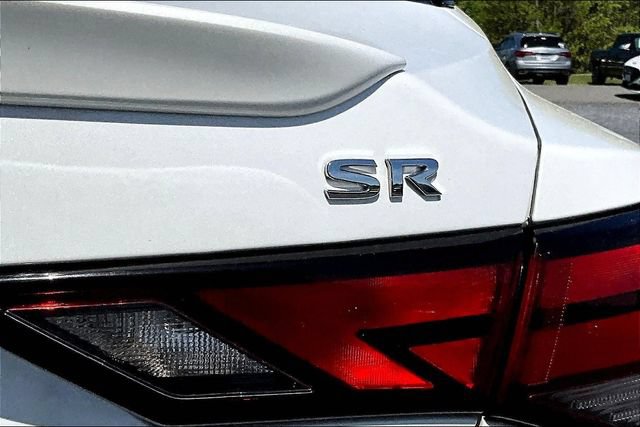 Used 2023 Nissan Sentra SR w/ SR Premium Package FWD image 23