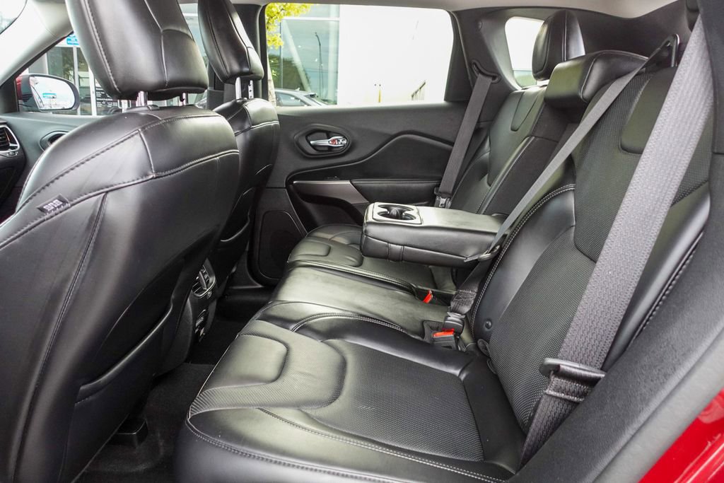 Used 2019 Jeep Cherokee Limited w/ Trailer Tow Group image 24