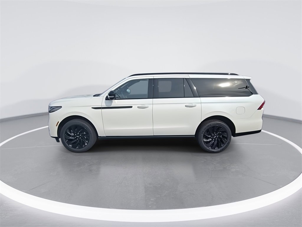 New 2025 Lincoln Navigator L Reserve w/ Jet Appearance Package image 5