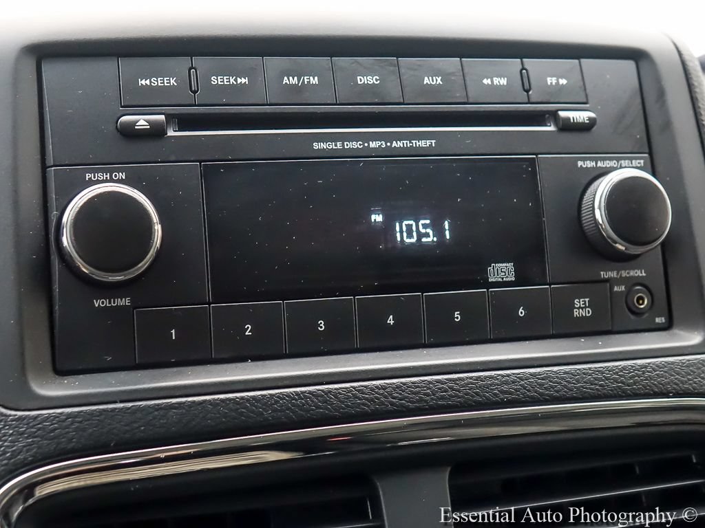 Used 2017 Dodge Grand Caravan SE FWD image 15
