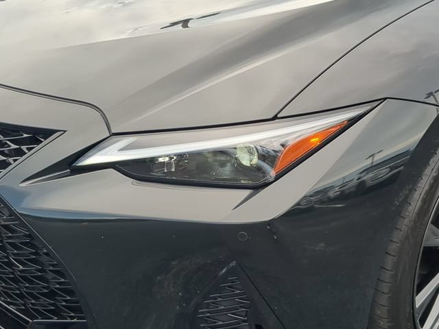 Used 2025 Lexus IS 350 F Sport w/ Navigation Package RWD image 10