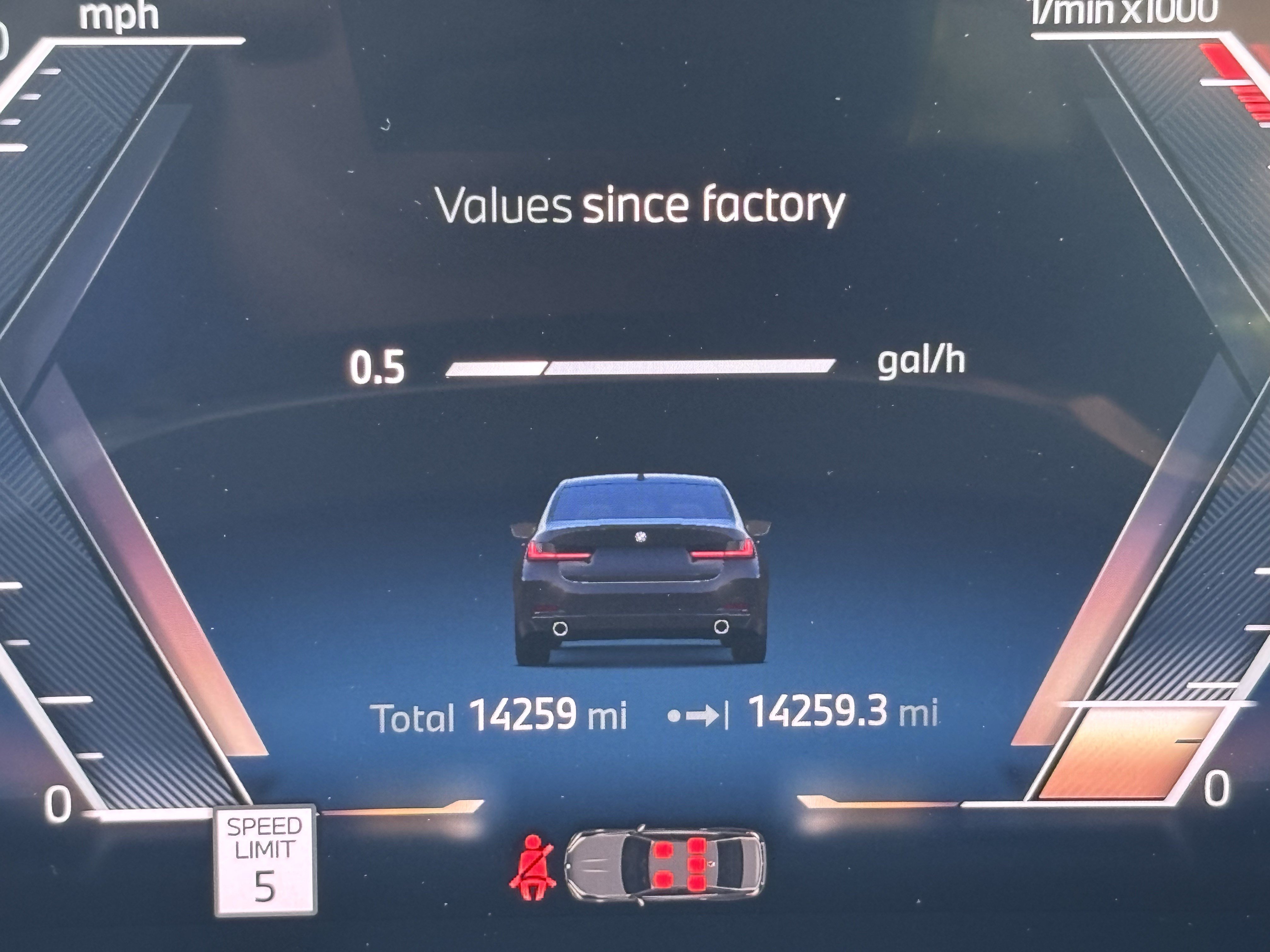 Certified 2025 BMW 330i Sedan RWD image 22