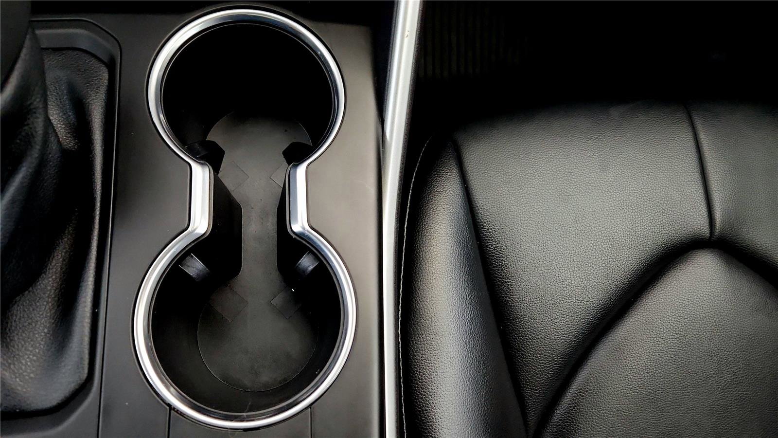 Used 2021 Toyota Highlander XLE image 31