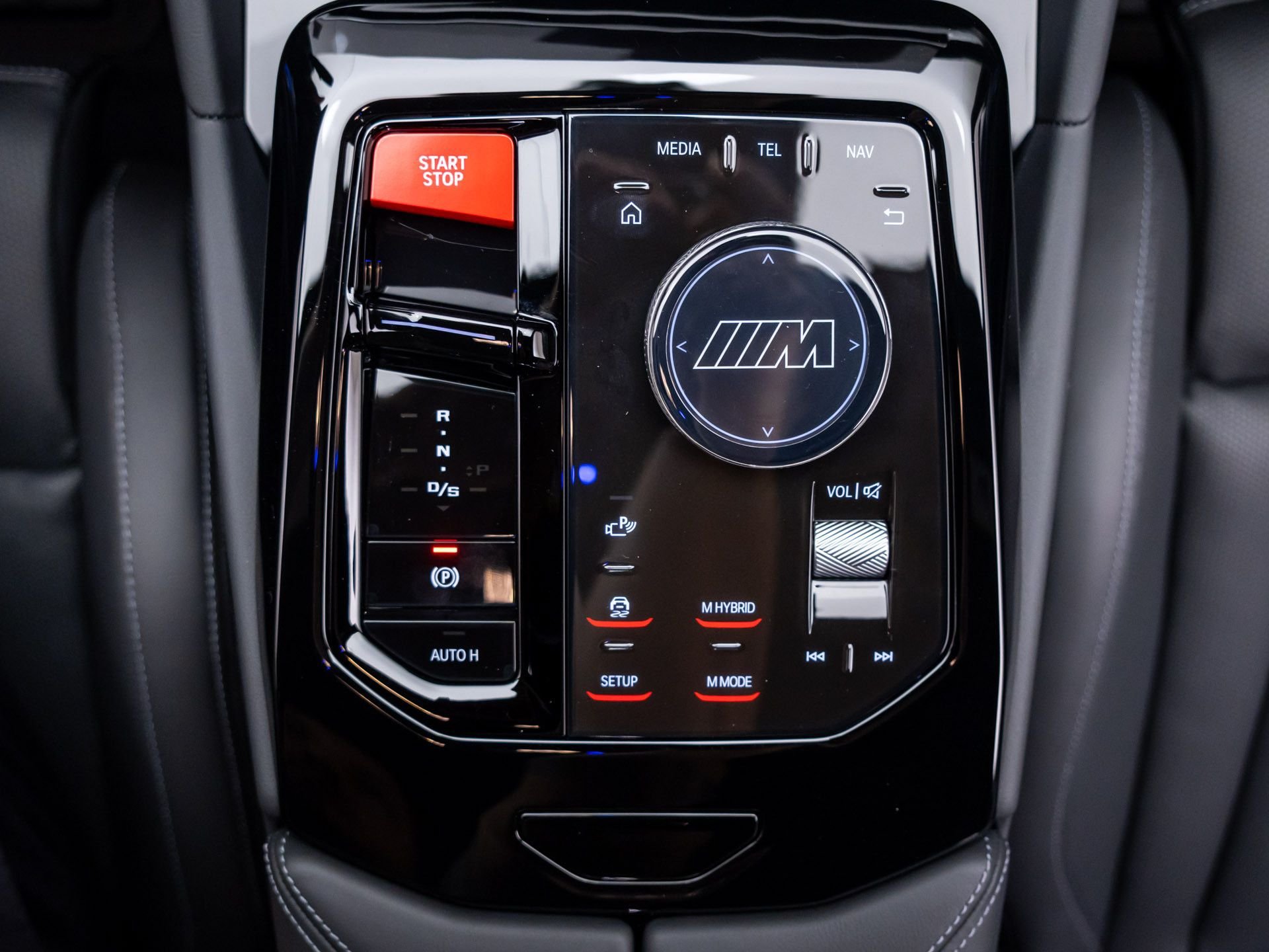 New 2027 BMW M5 w/ Carbon Package AWD/4WD image 23