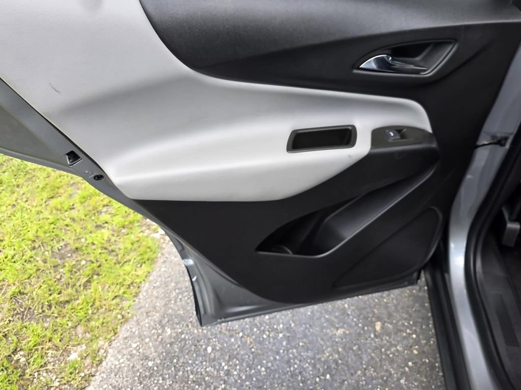 Used 2023 Chevrolet Equinox LT AWD/4WD image 30