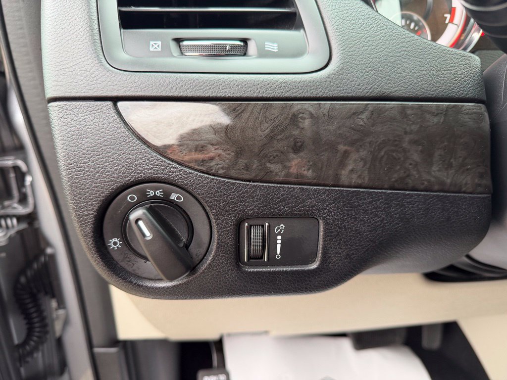 Used 2018 Dodge Grand Caravan SE FWD image 11