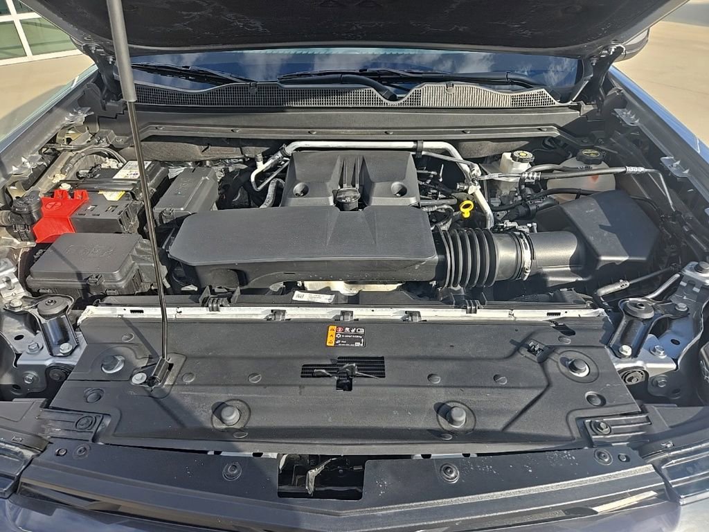 Used 2024 Chevrolet Colorado LT w/ LT Convenience Package image 13