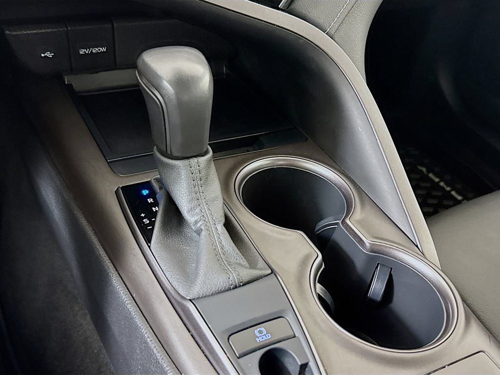 Used 2022 Toyota Camry SE AWD/4WD image 17