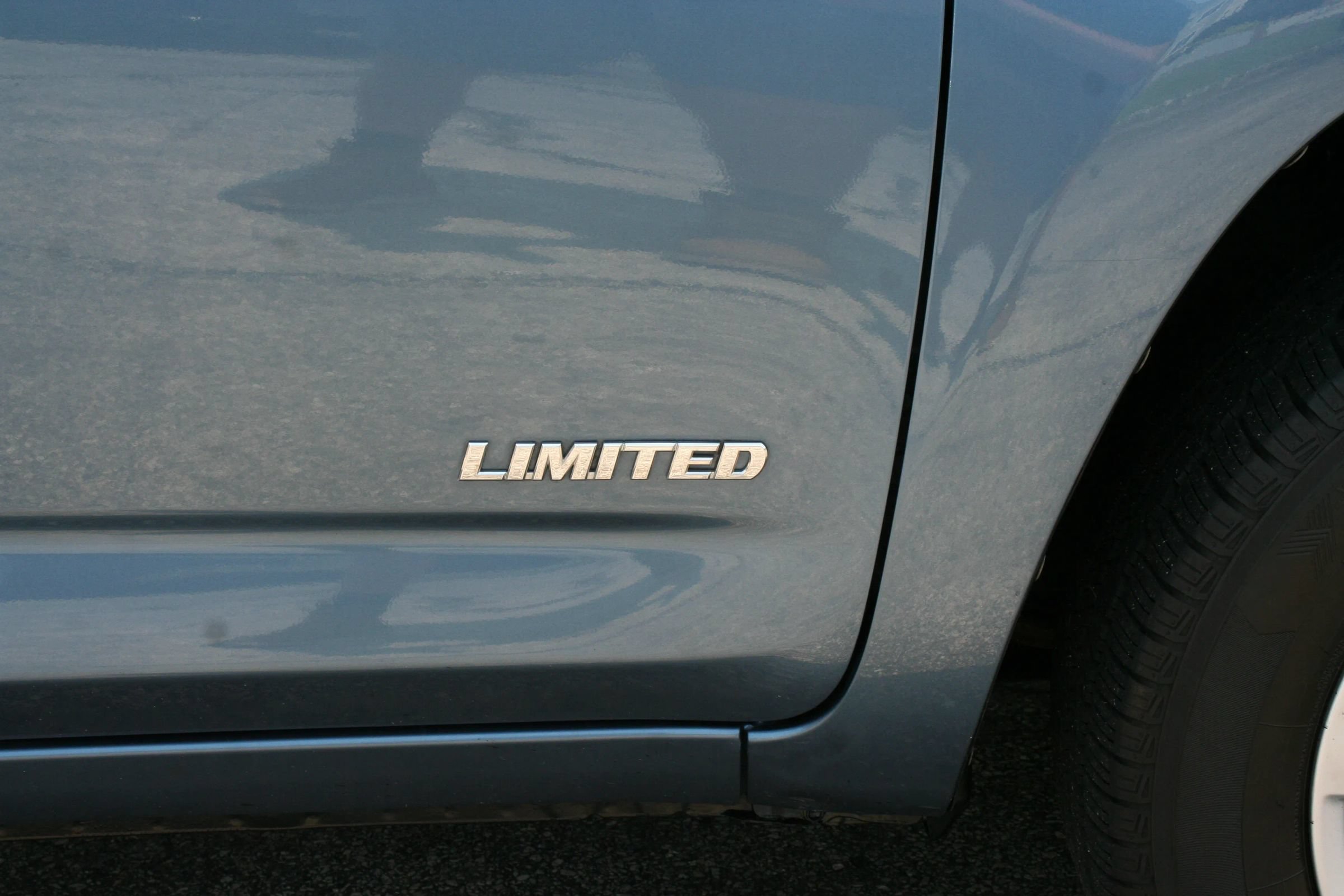 Used 2006 Toyota RAV4 Limited AWD/4WD image 24