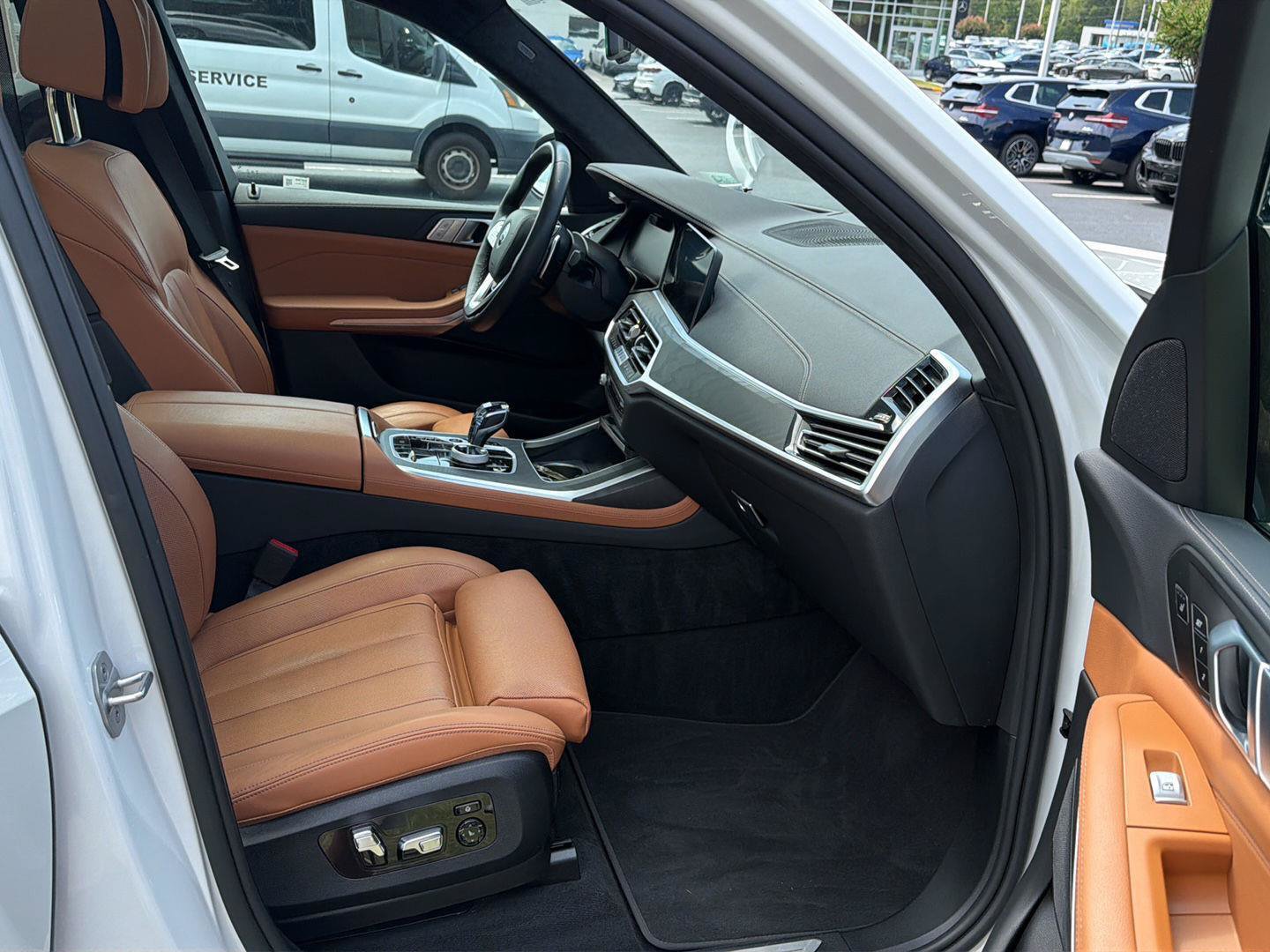 Used 2022 BMW X7 xDrive40i w/ Executive Package AWD/4WD image 15