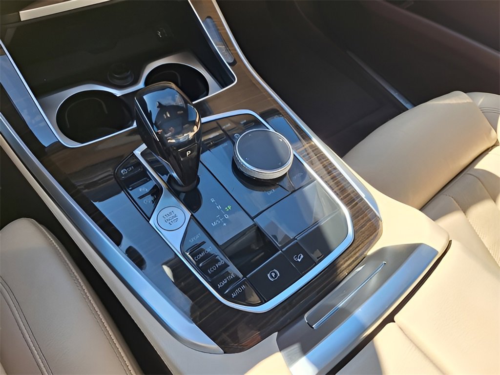 Used 2019 BMW X5 xDrive40i w/ Executive Package image 14