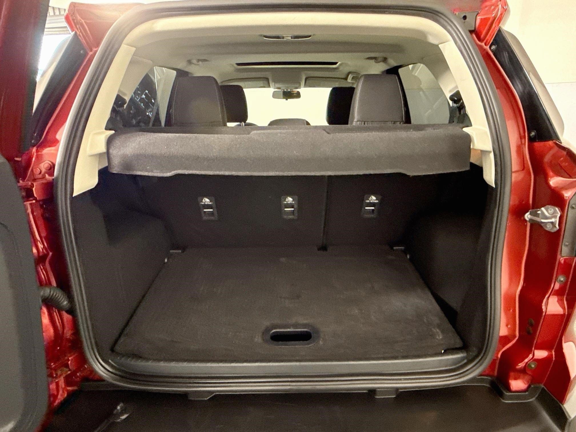 Used 2021 Ford EcoSport SE w/ SE Convenience Package FWD image 35