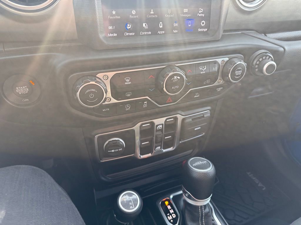 Used 2022 Jeep Gladiator Overland image 19