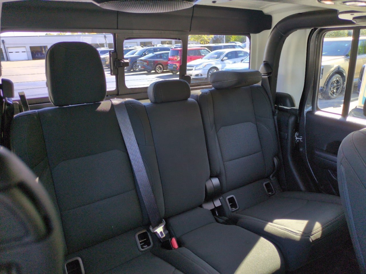 Used 2021 Jeep Gladiator Sport AWD/4WD image 26