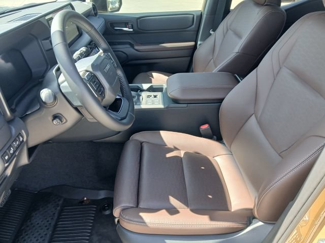 New 2027 Toyota Land Cruiser w/ Premium Package AWD/4WD image 13