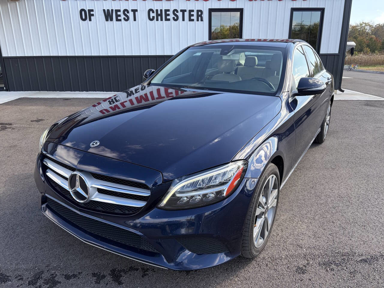 Used 2020 Mercedes-Benz C 300 4MATIC Sedan image 2