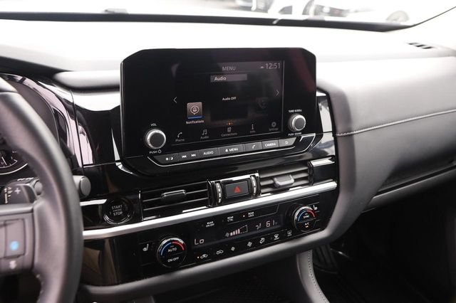 Certified 2025 Nissan Pathfinder SV AWD/4WD image 17