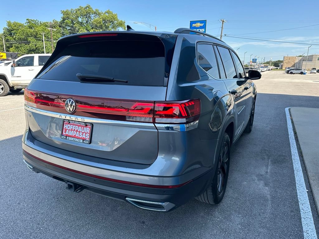 Used 2024 Volkswagen Atlas SE FWD image 5