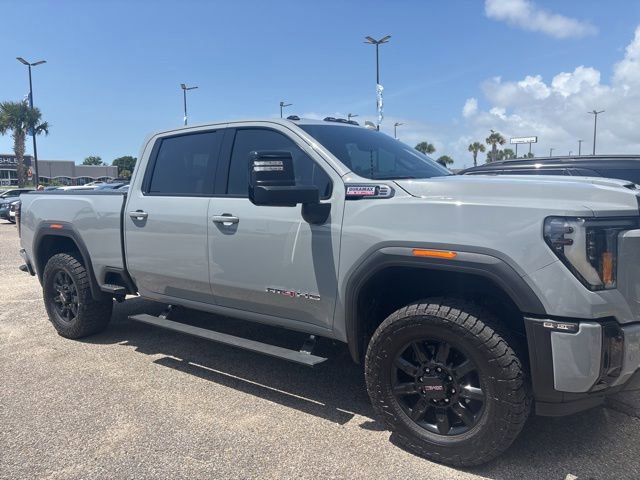 Used 2025 GMC Sierra 2500 AT4 w/ AT4 Premium Plus Package AWD/4WD image 2