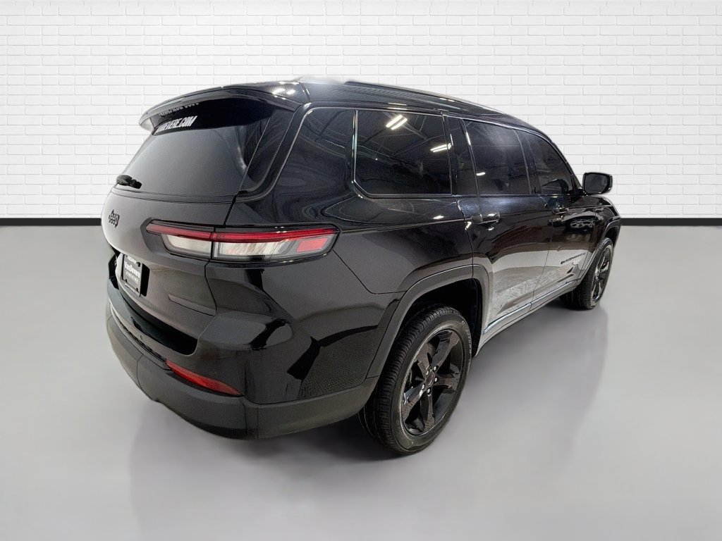 Used 2023 Jeep Grand Cherokee L Laredo AWD/4WD image 9
