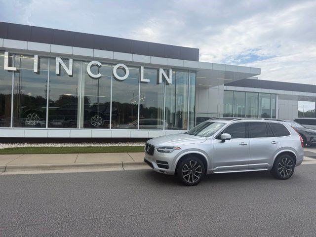 Used 2017 Volvo XC90 T6 Momentum w/ Vision Package AWD/4WD image 1