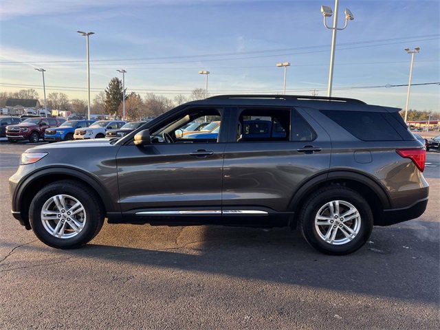 Certified 2020 Ford Explorer XLT w/ Comfort Package image 4