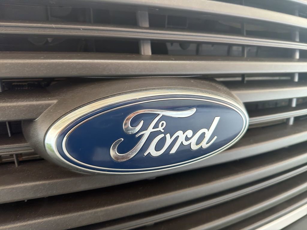 Used 2016 Ford Transit 150 XL image 37