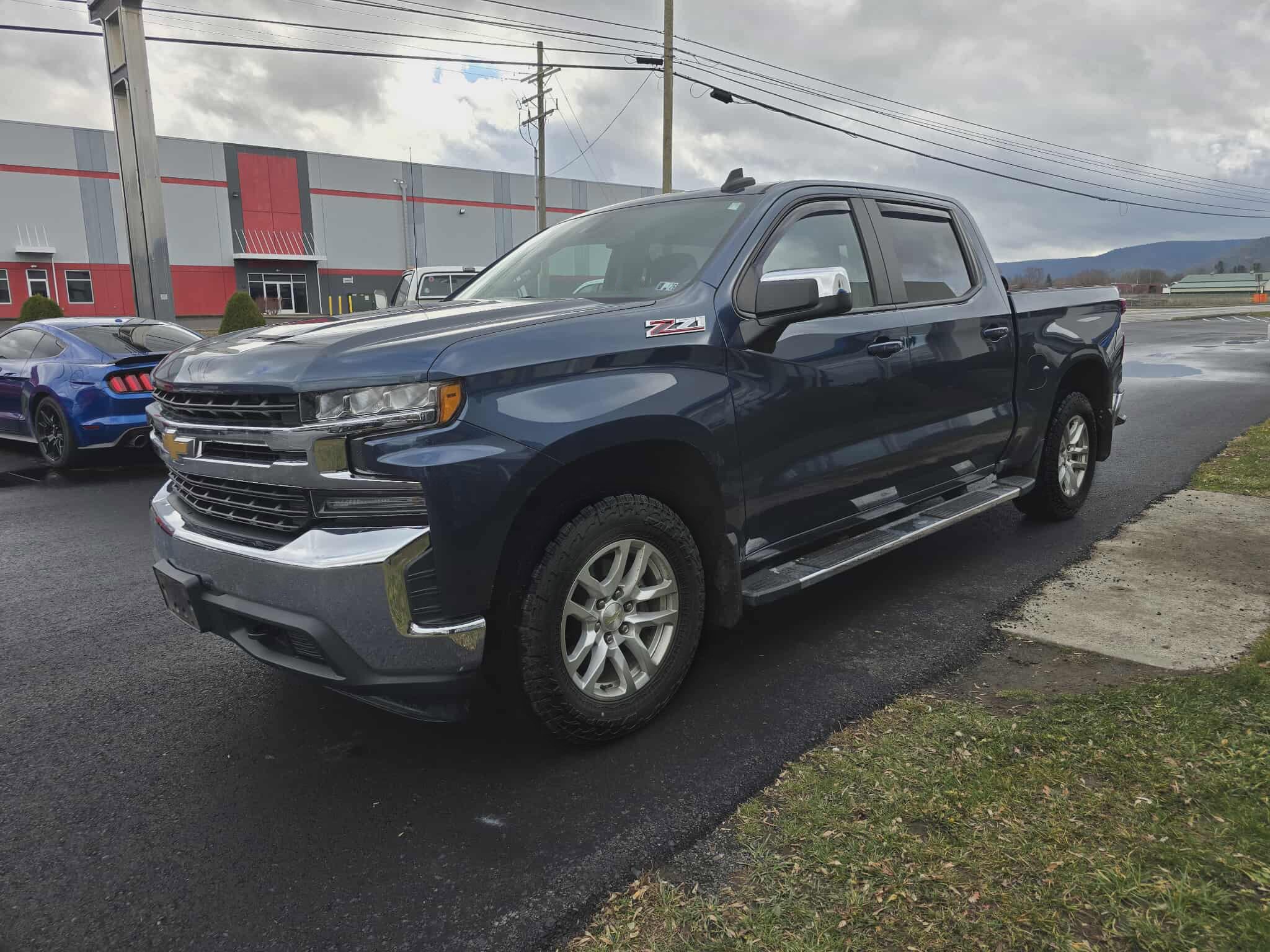 Used 2019 Chevrolet Silverado 1500 LT w/ All-Star Edition image 7