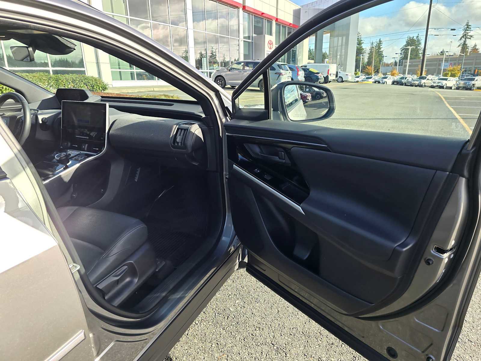 Used 2024 Toyota bZ4X Limited image 10