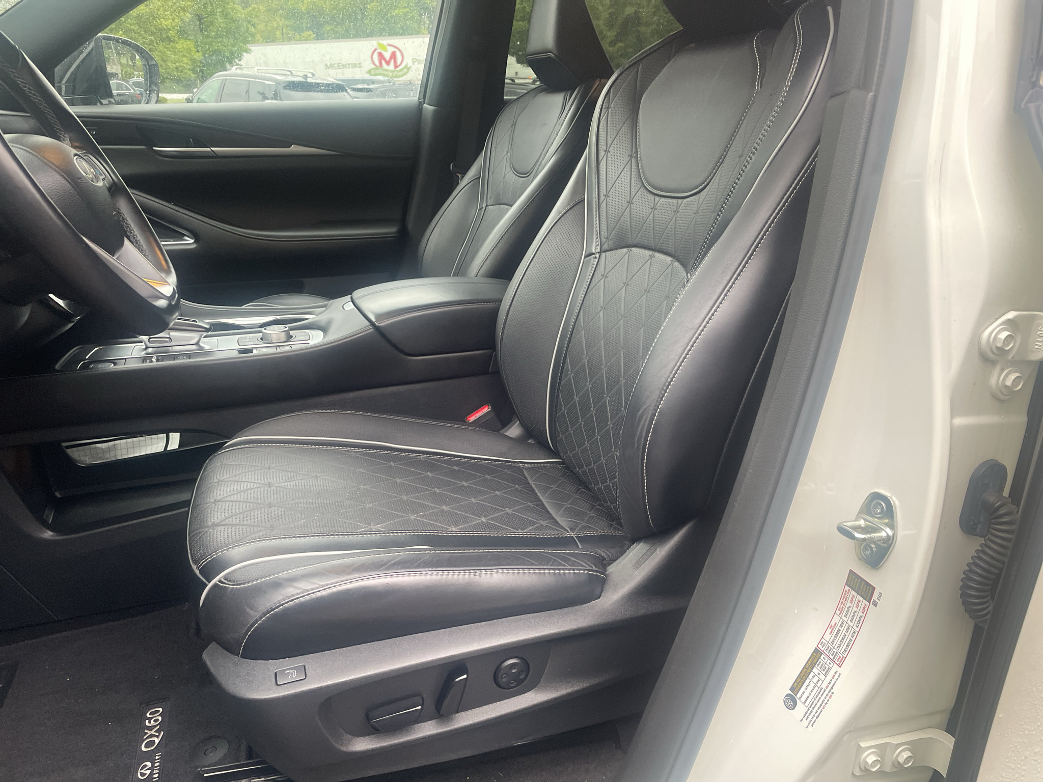 Used 2023 INFINITI QX60 Autograph AWD/4WD image 12