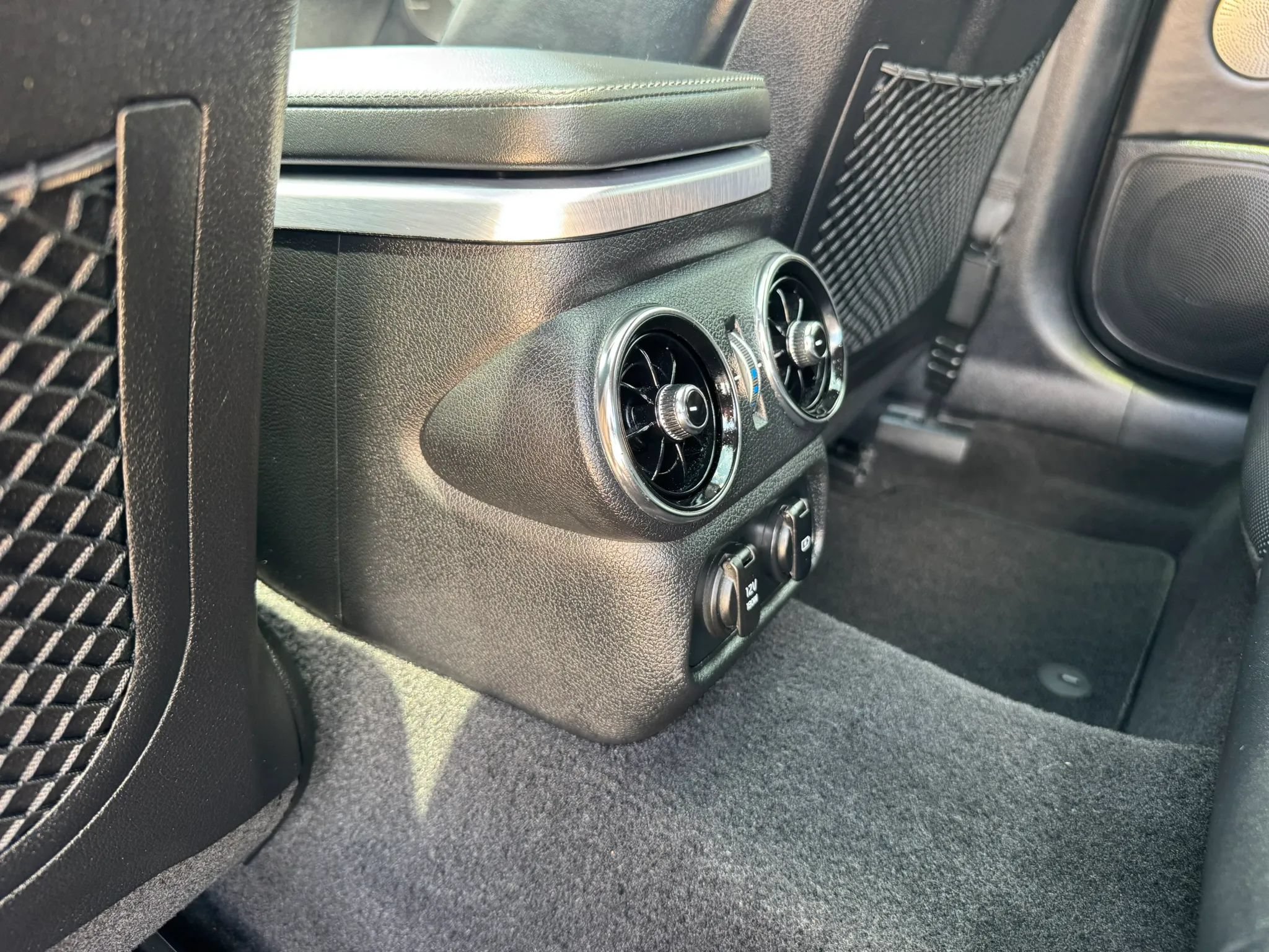 Used 2023 Kia Stinger GT2 RWD image 32