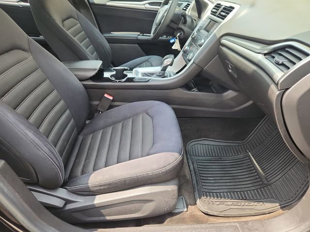 Used 2014 Ford Fusion SE FWD image 24