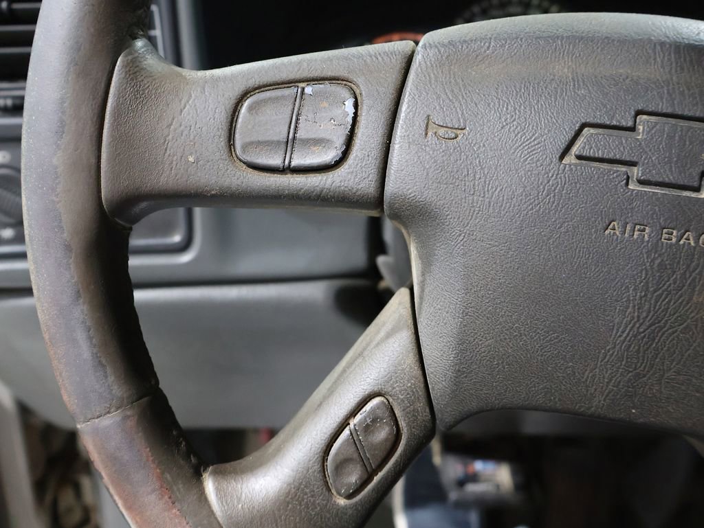 Used 2004 Chevrolet Silverado 3500 4x4 Extended Cab w/ Heavy-Duty Power Package image 27