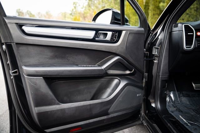 Used 2021 Porsche Cayenne GTS image 47